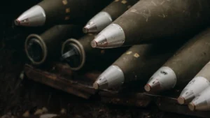 Україна втратила понад мільярд доларів на оборонних закупівлях через неефективне управління та шахрайство