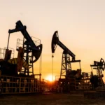 ОПЕК+ планує заморозити збільшення видобутку нафти вперше за пів року