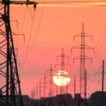 Нічна атака по Україні: наслідки обстрілів та скасування відключень світла