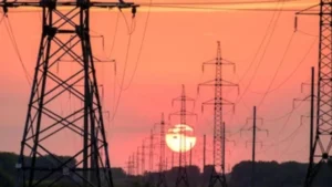 Наслідки атак на інфраструктуру та скасування відключень світла: головні новини економіки